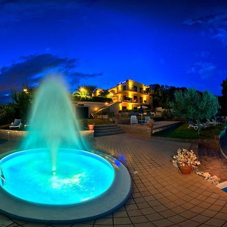 Hotel Le Cave Сіроло Екстер'єр фото