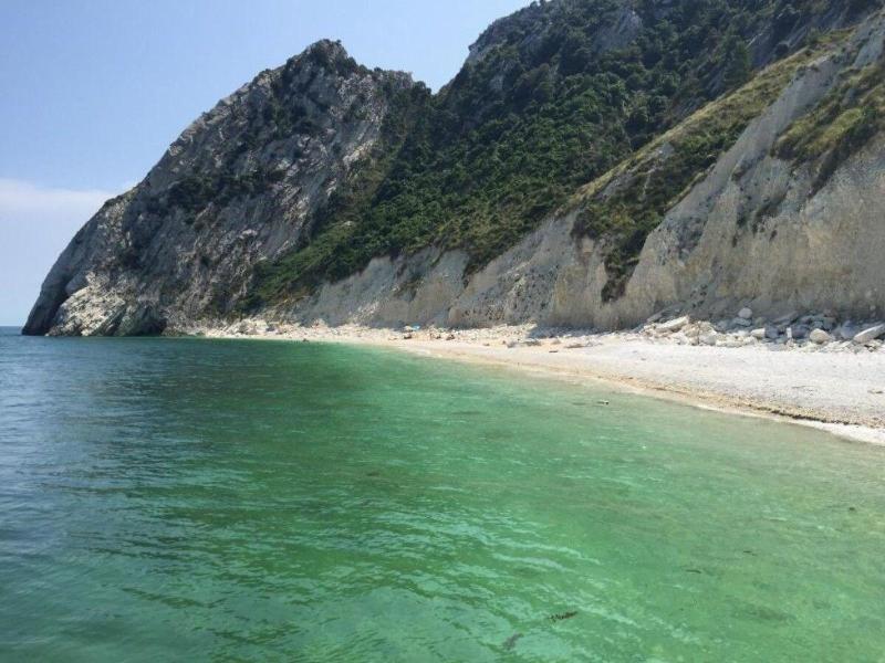 Hotel Le Cave Сіроло Екстер'єр фото
