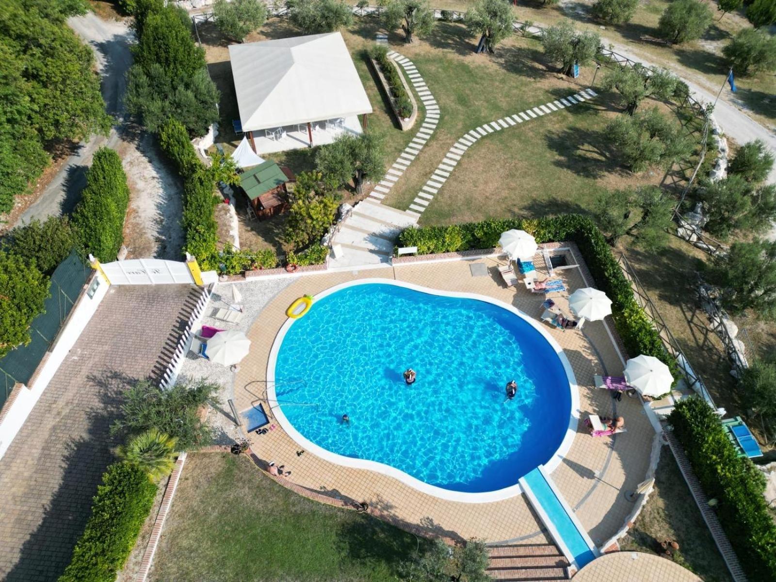Hotel Le Cave Сіроло Екстер'єр фото