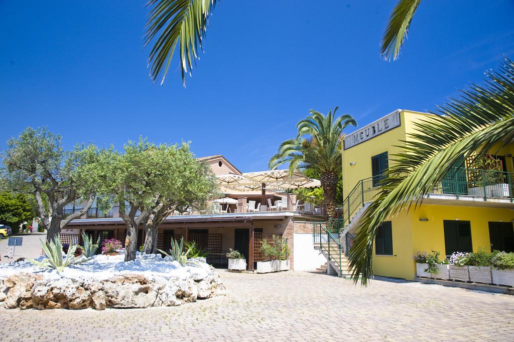 Hotel Le Cave Сіроло Екстер'єр фото